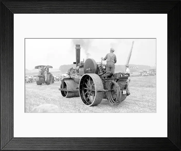 Framed Print : Aveling & Porter Road Roller R 7464 Framed Print : Aveling & Porter Road Roller R 7464