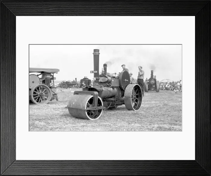Framed Print : Aveling & Porter Road Roller R 7464 Framed Print : Aveling & Porter Road Roller R 7464