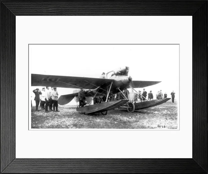 Framed Print : Albatros WRE. 1 16 amphibian monoplane Framed Print : Albatros WRE. 1 16 amphibian monoplane
