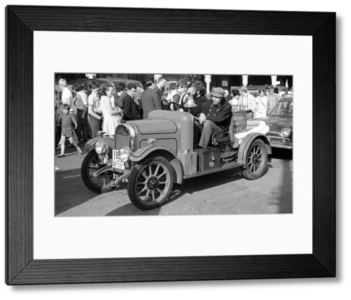 Framed Print : Gwynnes Model 8 Fire Engine XU 9993 Framed Print : Gwynnes Model 8 Fire Engine XU 9993