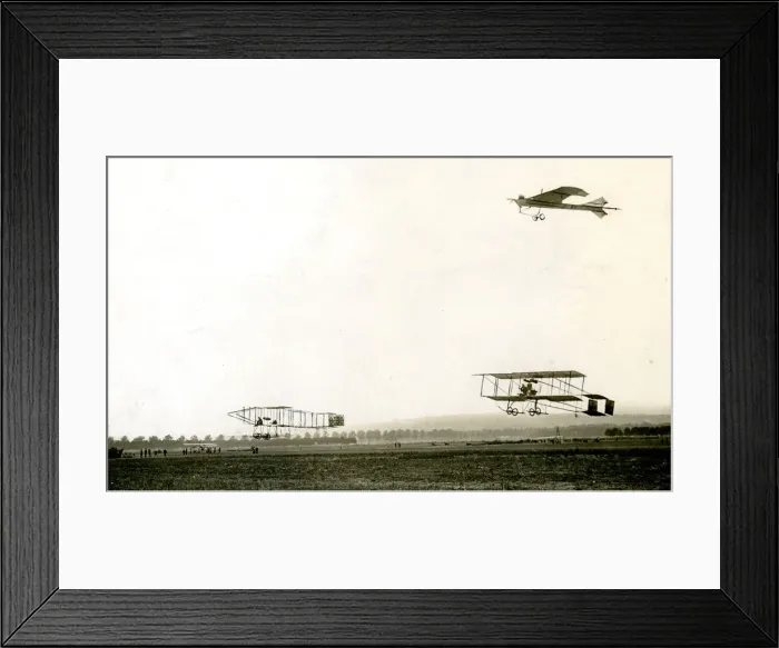Framed Print : Hubert Latham, Henry Farman and Roger Sommer at Riems Framed Print : Hubert Latham, Henry Farman and Roger Sommer at Riems