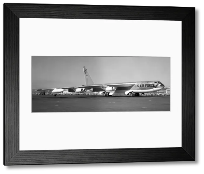 Framed Print : United States Air Force - Boeing B-52F Stratofortress Framed Print : United States Air Force - Boeing B-52F Stratofortress