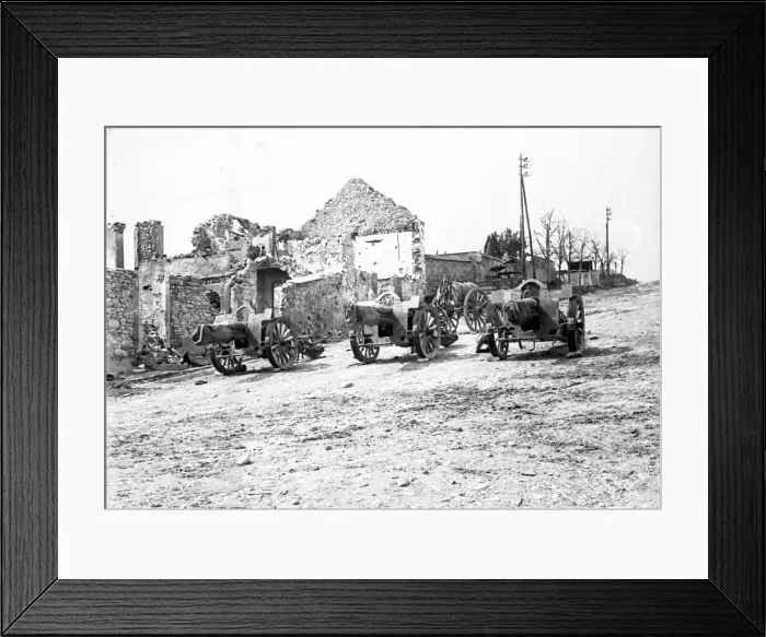 Framed Print : Canon de 155 C modele 1915 St. Chamond artillery pieces Framed Print : Canon de 155 C modele 1915 St. Chamond artillery pieces