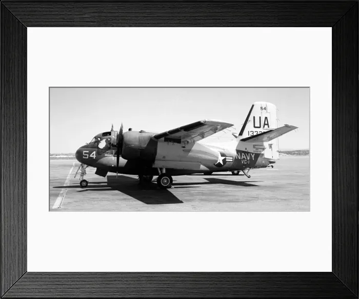 Framed Print : Grumman US-2C Tracker 133370 Framed Print : Grumman US-2C Tracker 133370