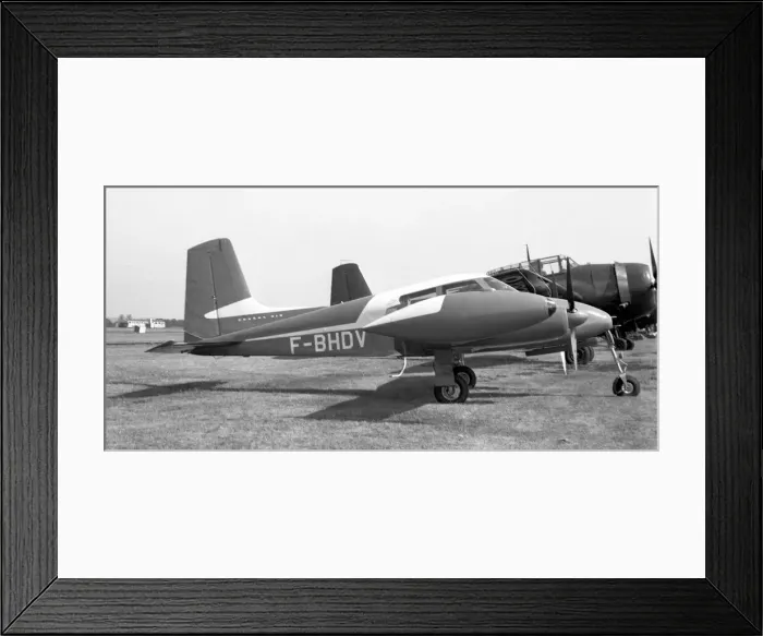Framed Print : Cessna 310 F-BHDV Framed Print : Cessna 310 F-BHDV