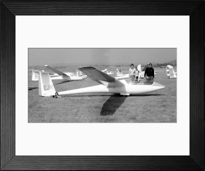 Framed Print : Schleicher ASW19 EJR Framed Print : Schleicher ASW19 EJR
