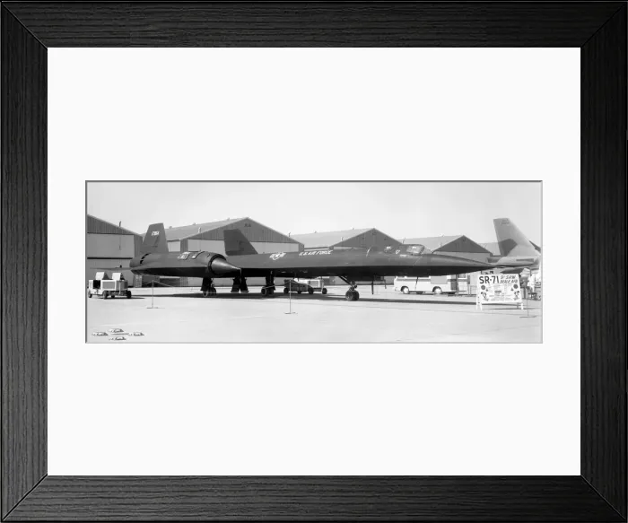 Framed Print : Lockheed SR-71A 61-7964 Framed Print : Lockheed SR-71A 61-7964