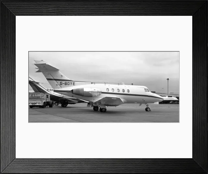 Framed Print : Hawker-Siddeley HS-125-1A - 522 G-BDYE Framed Print : Hawker-Siddeley HS-125-1A - 522 G-BDYE