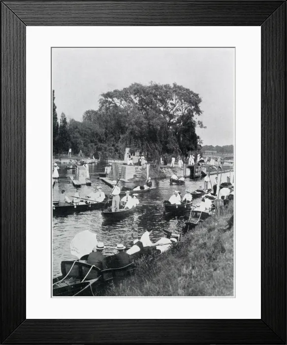 Framed Print : MOLESEY LOCK - a Sunday afternoon in summer Date: 1905 Framed Print : MOLESEY LOCK - a Sunday afternoon in summer Date: 1905
