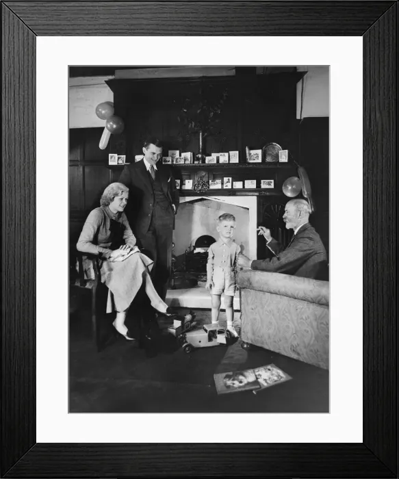 Framed Print : CHRISTMAS 1930S Framed Print : CHRISTMAS 1930S