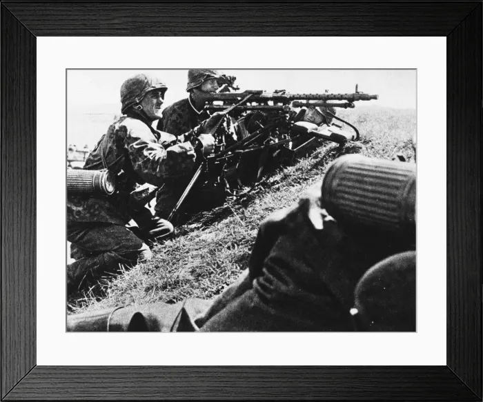Framed Print : German machine gun WWII Framed Print : German machine gun WWII