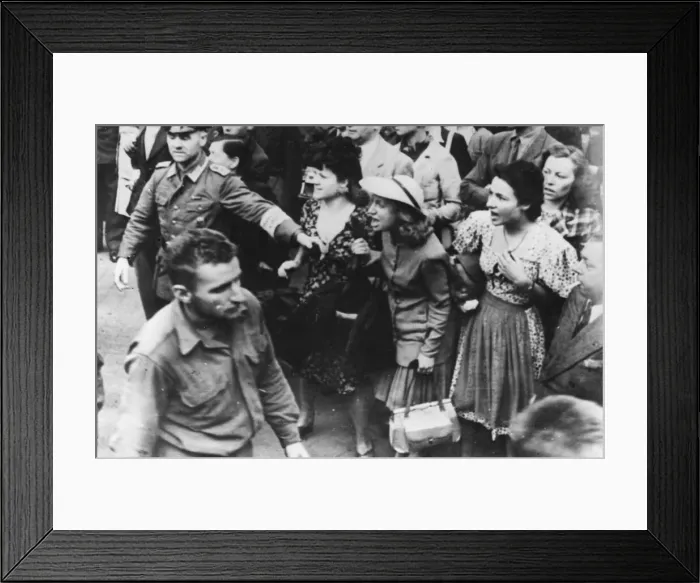 Framed Print : British prisoners of war WWII Framed Print : British prisoners of war WWII