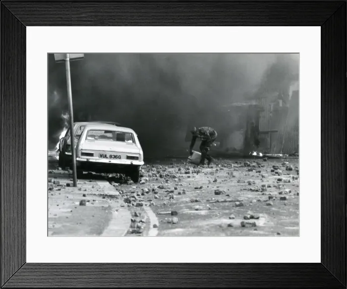 Framed Print : Street scene during riot, Brixton, Lambeth, South London Framed Print : Street scene during riot, Brixton, Lambeth, South London