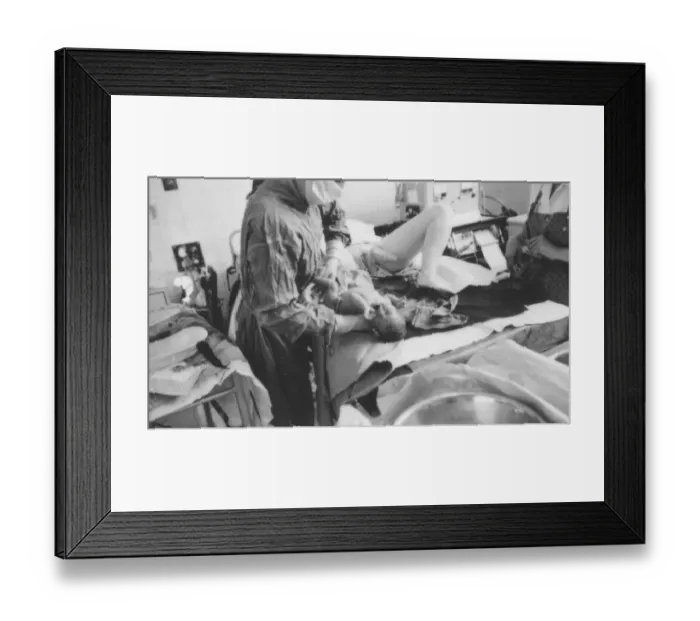 Framed Print : Birth of a baby, Rochford General Hospital, Essex Framed Print : Birth of a baby, Rochford General Hospital, Essex