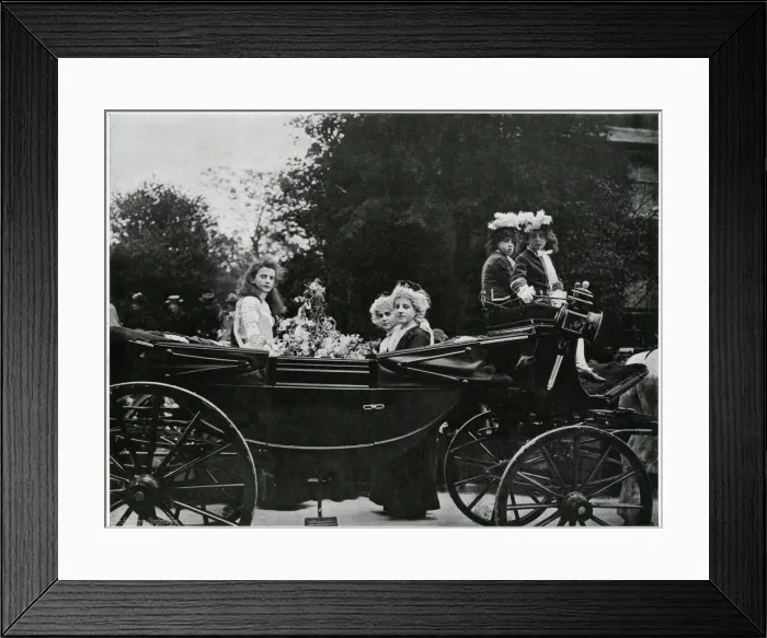 Framed Print : Knutsford, Cheshire, Royal May Day Festival 1902 Framed Print : Knutsford, Cheshire, Royal May Day Festival 1902