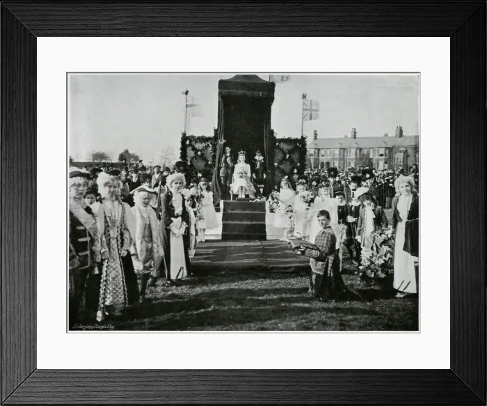 Framed Print : Knutsford, Cheshire, Royal May Day Festival 1902 Framed Print : Knutsford, Cheshire, Royal May Day Festival 1902