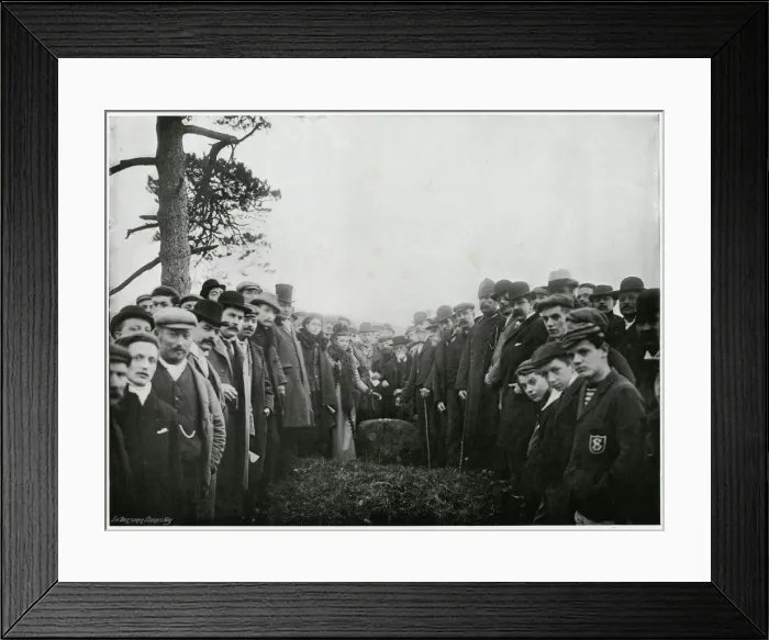 Framed Print : Collecting Wroth Money Framed Print : Collecting Wroth Money