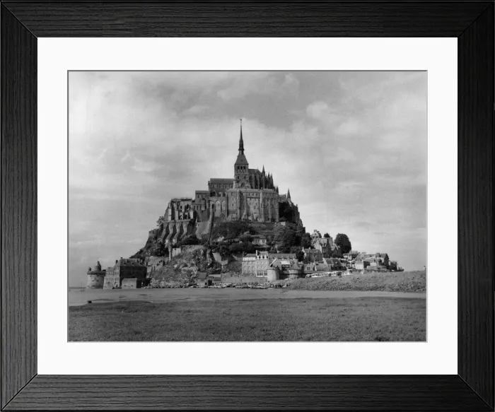 Framed Print : Mont Saint Michel, Normandy, France Framed Print : Mont Saint Michel, Normandy, France
