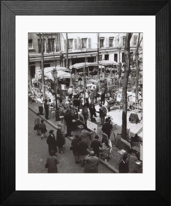 Framed Print : Street artists at work in the Place du Tertre, Paris Framed Print : Street artists at work in the Place du Tertre, Paris