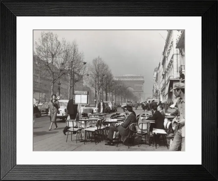 Framed Print : People at tables in the Champs Elysees, Paris Framed Print : People at tables in the Champs Elysees, Paris