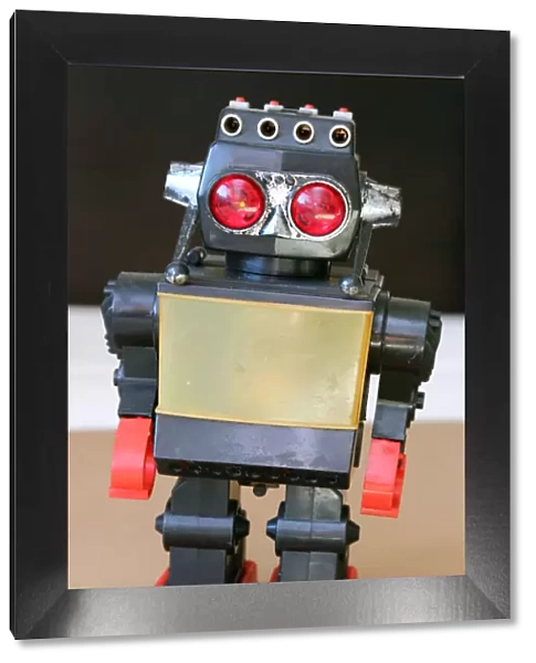 Retro Toy Walking Plastic Robot - Grey Body (1  /  2)