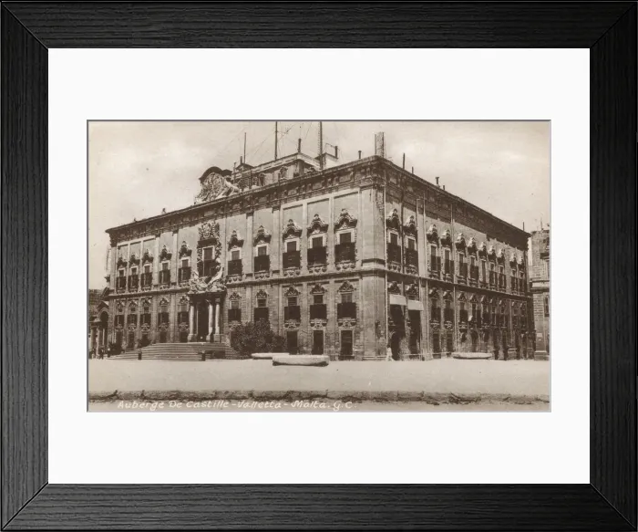 Framed Print : Auberge de Castille, Valletta, Malta Framed Print : Auberge de Castille, Valletta, Malta