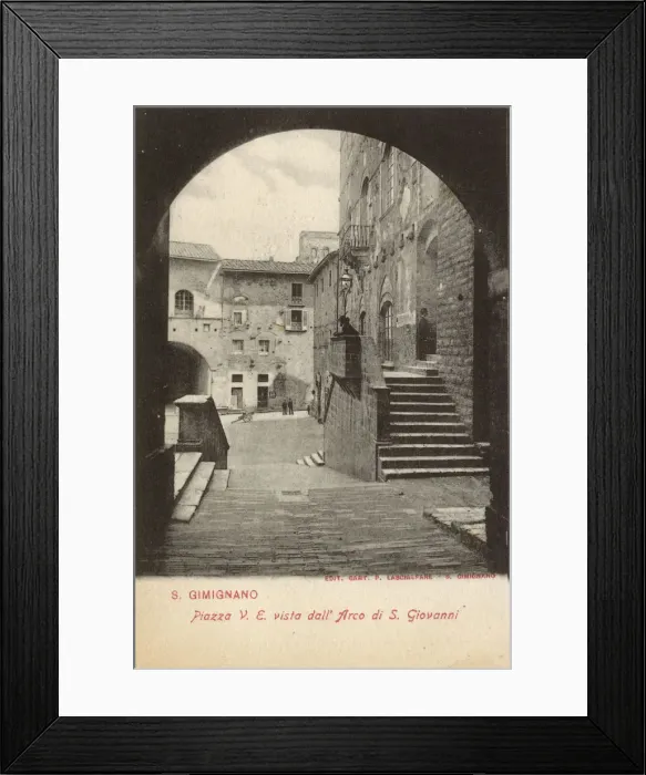 Framed Print : Piazza viewed through archway, San Gimignano, Tuscany, Italy Framed Print : Piazza viewed through archway, San Gimignano, Tuscany, Italy