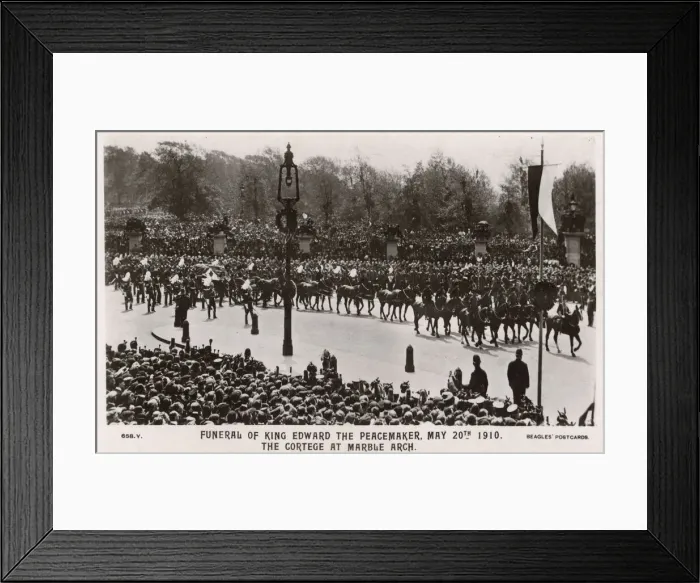 Framed Print : Funeral procession of King Edward VII, London Framed Print : Funeral procession of King Edward VII, London