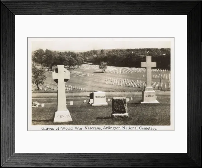 Framed Print : Arlington National Cemetery, Virginia, USA Framed Print : Arlington National Cemetery, Virginia, USA