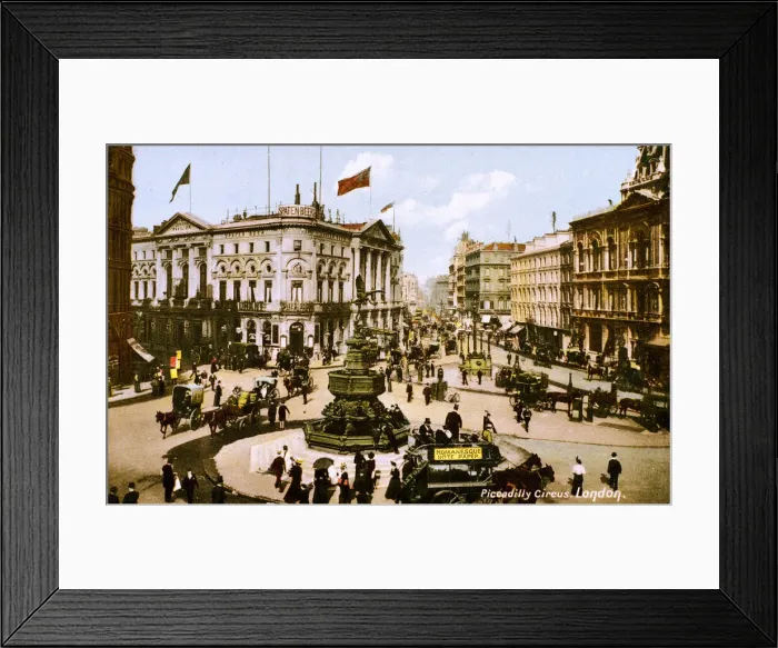 Framed Print : View of the traffic at Piccadilly Circus, London Framed Print : View of the traffic at Piccadilly Circus, London