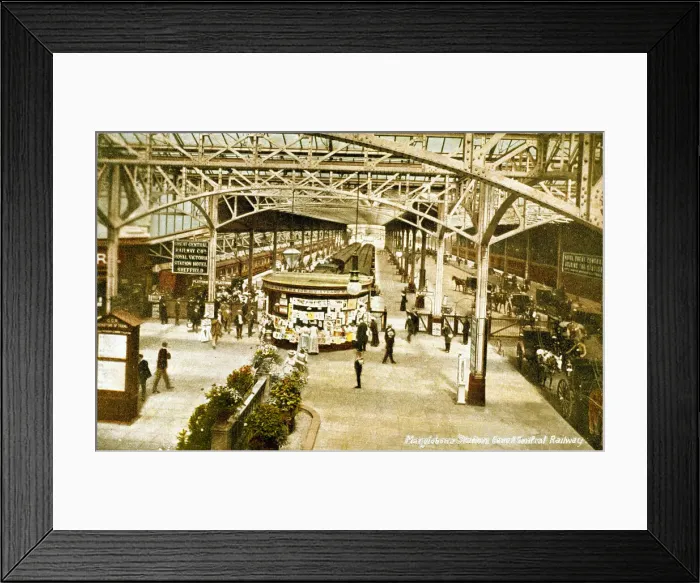 Framed Print : Platform scene at Marylebone Station, London Framed Print : Platform scene at Marylebone Station, London