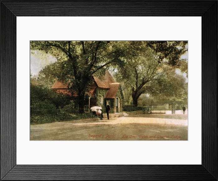 Framed Print : Iron Gates and Chester Lodge, Regents Park, London Framed Print : Iron Gates and Chester Lodge, Regents Park, London
