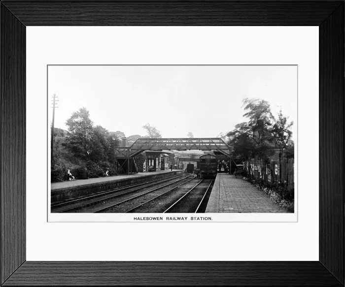 Framed Print : Halesowen railway station, Dudley, West Midlands Framed Print : Halesowen railway station, Dudley, West Midlands