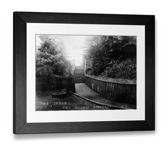 Framed Print : Worcester Park station approach, SW London (Surrey) Framed Print : Worcester Park station approach, SW London (Surrey)