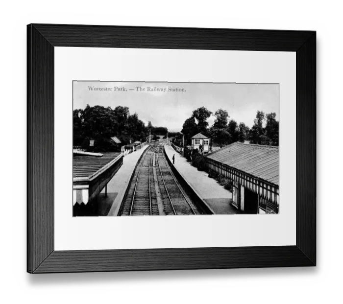 Framed Print : Worcester Park Railway Station, SW London (Surrey) Framed Print : Worcester Park Railway Station, SW London (Surrey)