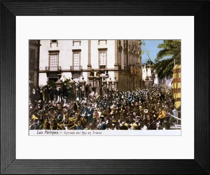 Framed Print : Calle Triana, Las Palmas, Gran Canaria, Canary Islands Framed Print : Calle Triana, Las Palmas, Gran Canaria, Canary Islands