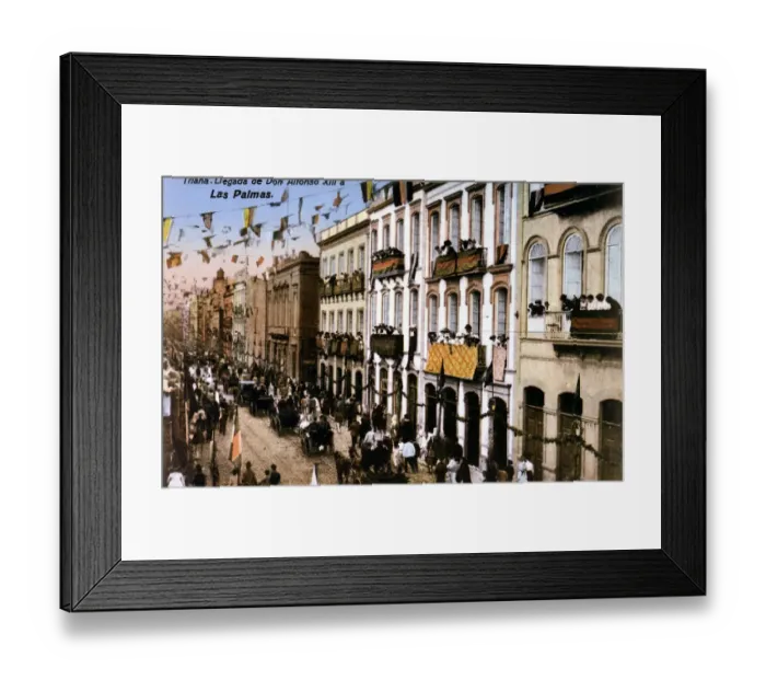 Framed Print : Calle Triana, Las Palmas, Gran Canaria, Canary Islands Framed Print : Calle Triana, Las Palmas, Gran Canaria, Canary Islands