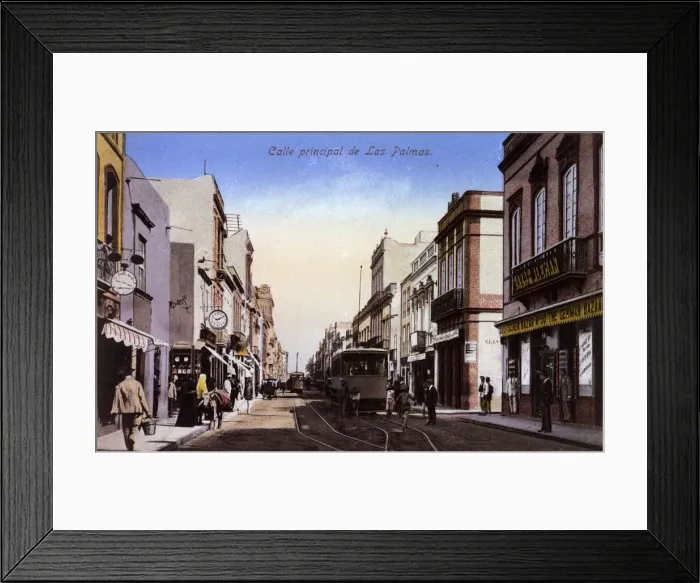 Framed Print : Main Street, Las Palmas, Gran Canaria, Canary Islands Framed Print : Main Street, Las Palmas, Gran Canaria, Canary Islands