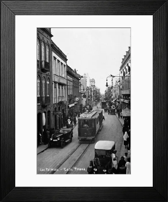 Framed Print : Calle Triana, Las Palmas, Gran Canaria, Canary Islands Framed Print : Calle Triana, Las Palmas, Gran Canaria, Canary Islands