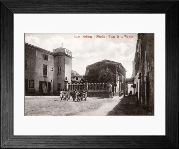 Framed Print : Plaza de la Victoria, Alcudia, Majorca, Spain Framed Print : Plaza de la Victoria, Alcudia, Majorca, Spain