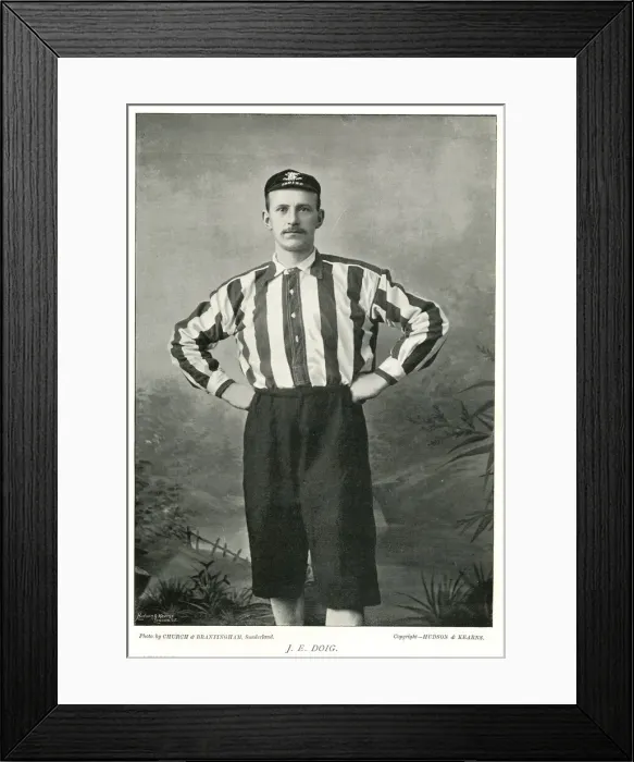 Framed Print : J E Doig, Sunderland and Scotland International footballer Framed Print : J E Doig, Sunderland and Scotland International footballer