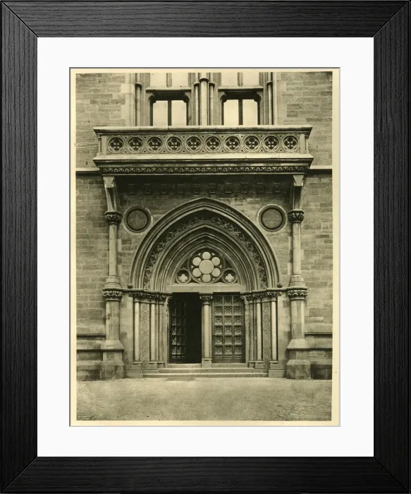 Framed Print : University of Glasgow - Principal Entrance under the Tower Framed Print : University of Glasgow - Principal Entrance under the Tower