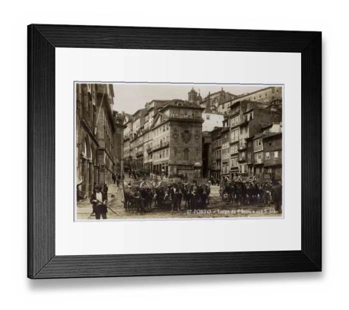 Framed Print : Largo da Ribeira, Porto, northern Portugal Framed Print : Largo da Ribeira, Porto, northern Portugal