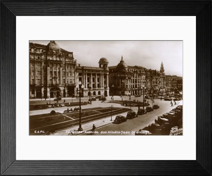 Framed Print : Avenida dos Aliados, Porto, northern Portugal Framed Print : Avenida dos Aliados, Porto, northern Portugal