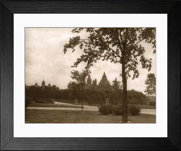 Framed Print : Parliament Library, Ottawa, Ontario, Canada Framed Print : Parliament Library, Ottawa, Ontario, Canada