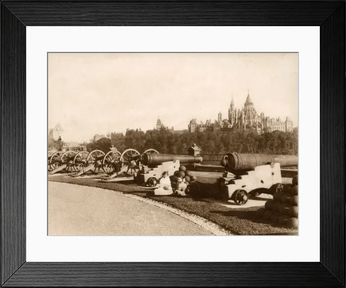 Framed Print : Nepean Point and Parliament Library, Ottawa, Ontario, Canada Framed Print : Nepean Point and Parliament Library, Ottawa, Ontario, Canada