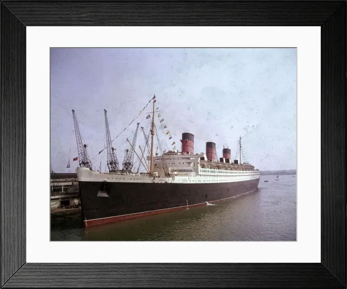 Framed Print : RMS Queen Mary, Cunard Lines Framed Print : RMS Queen Mary, Cunard Lines