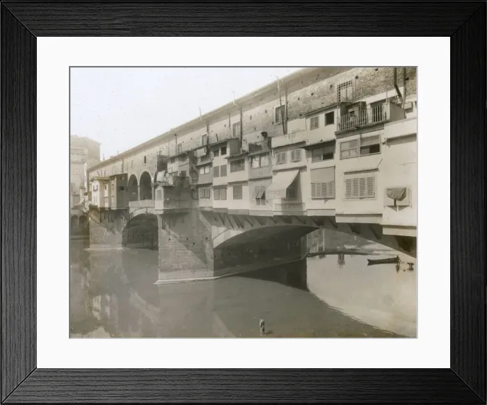 Framed Print : Ponte Vecchio, Florence, Italy Framed Print : Ponte Vecchio, Florence, Italy