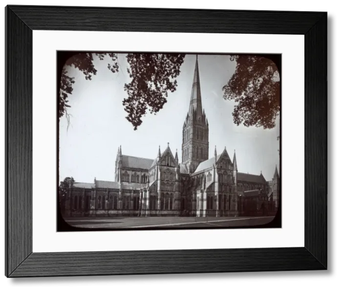 Framed Print : View of Salisbury Cathedral, Wiltshire Framed Print : View of Salisbury Cathedral, Wiltshire