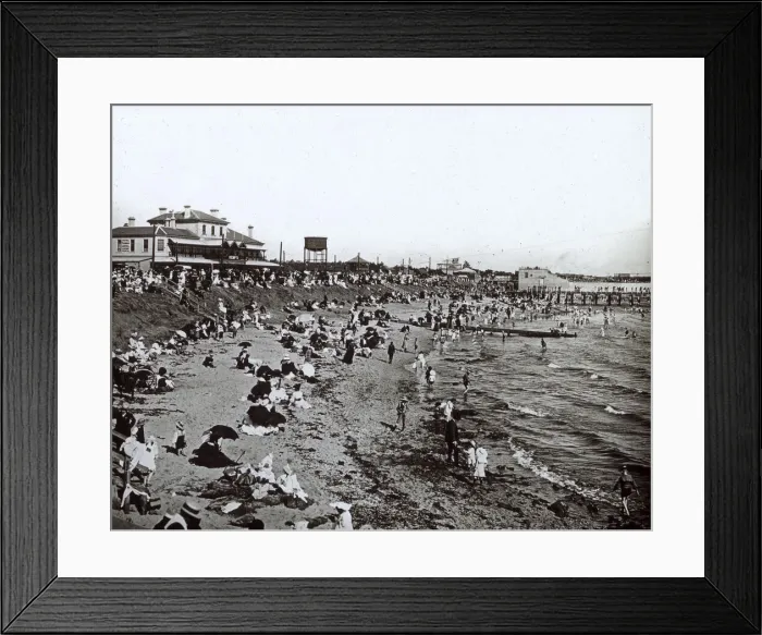 Framed Print : Kemps Royal Terminus Hotel and the beach, Brighton, Sussex Framed Print : Kemps Royal Terminus Hotel and the beach, Brighton, Sussex